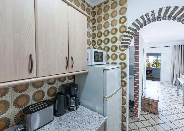 Carabeo 25 Casasol * Нерха